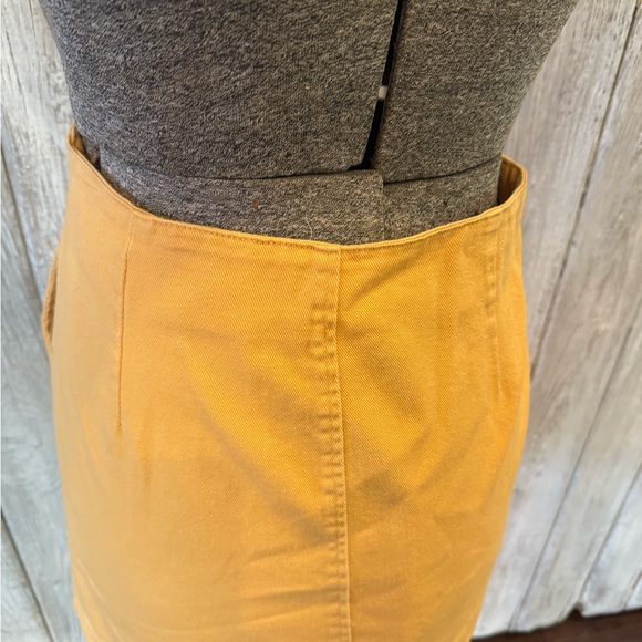Chloe & Katie Yellow Button-Front Mini Skirt - Picture 4 of 6